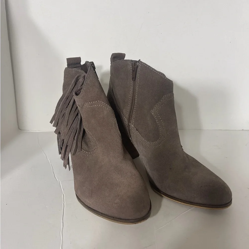 Steve Madden Brown Suede Leather Fringe Block Heel Booties size 8.5